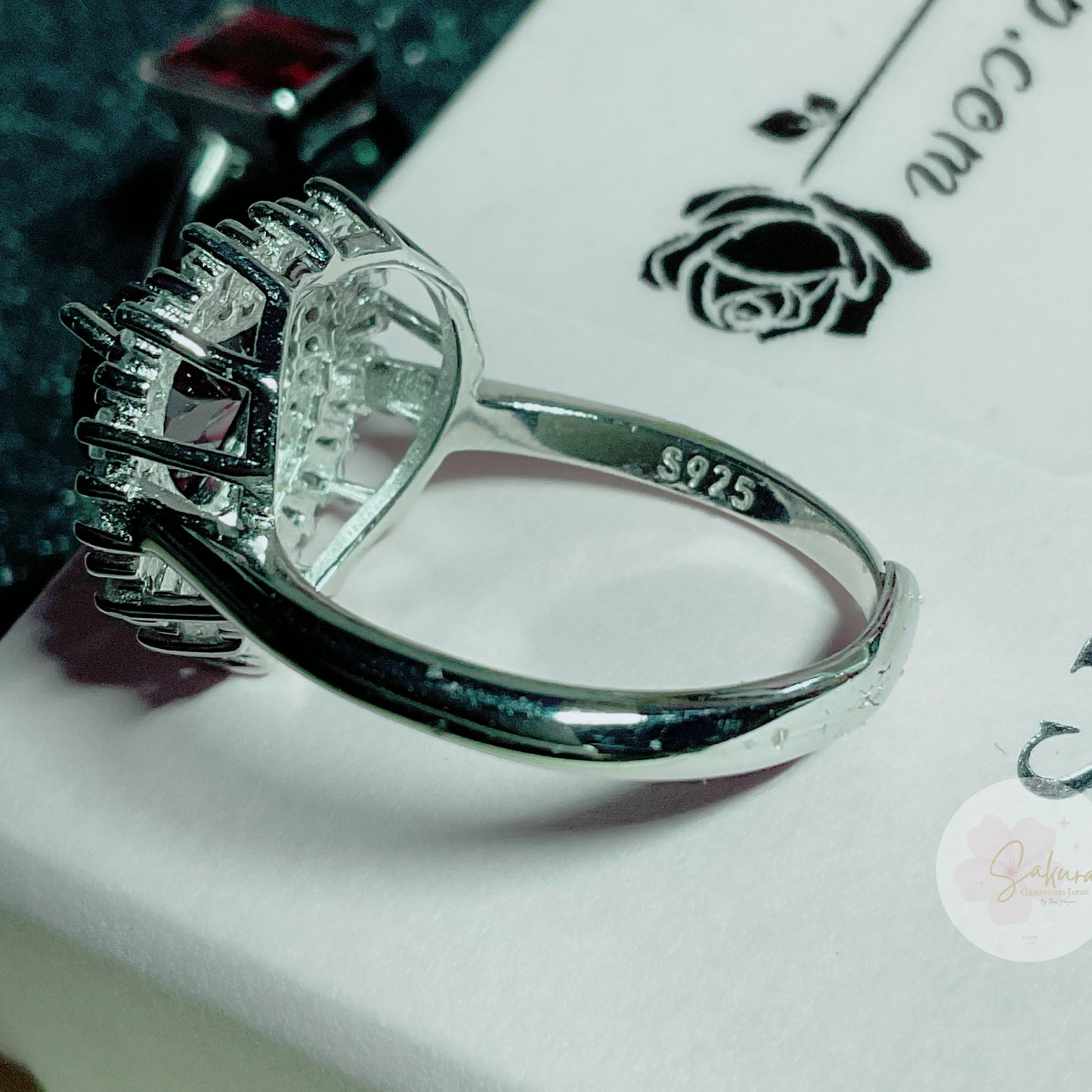 Garnet Stone s925 Sterling Silver Ring