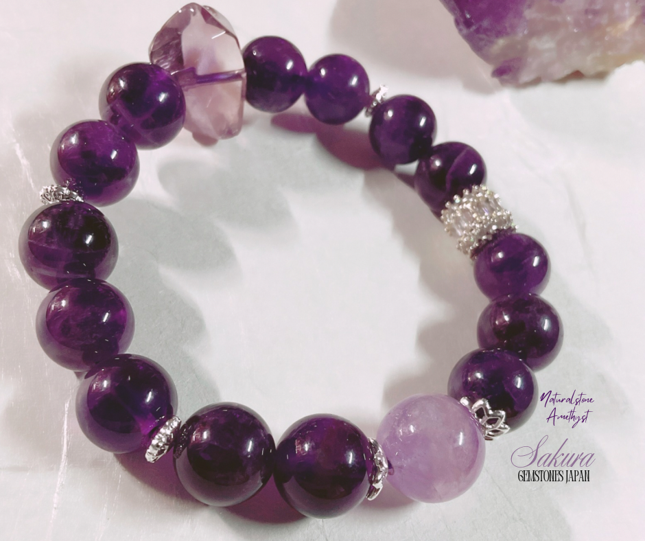 Amethyst + Lavander Amethyst Bracelet ( desabure by: im sakura )