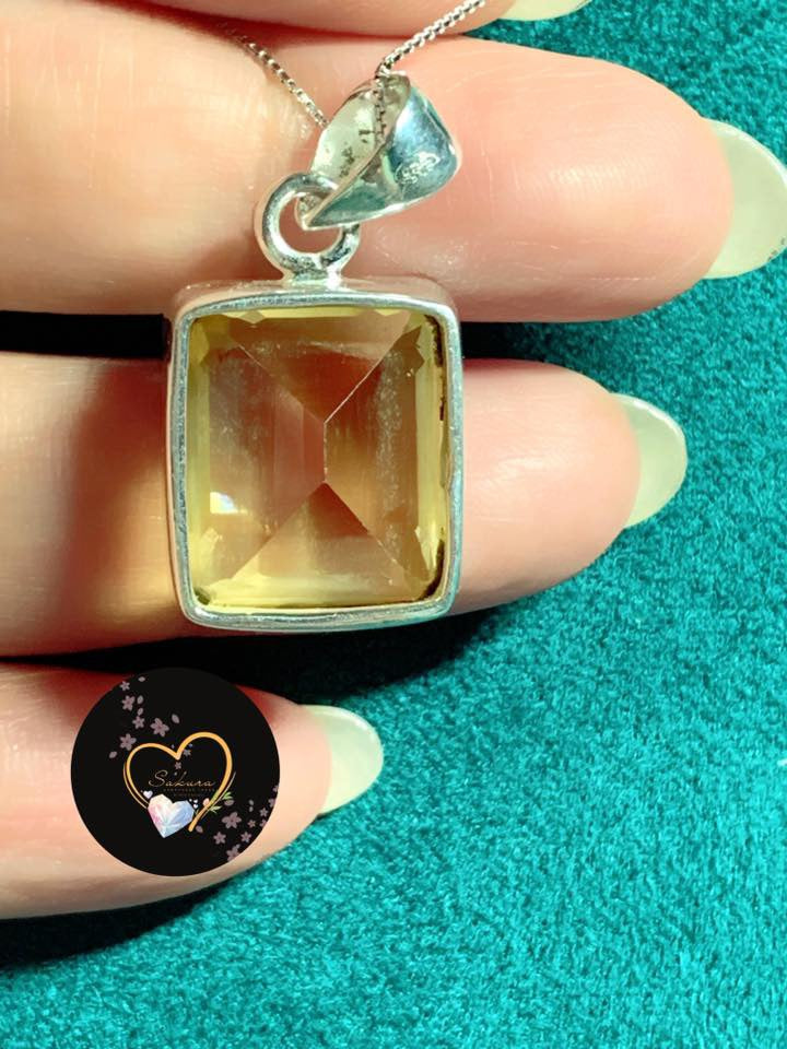 Natural Citrine Emerald-cut Pendant s925 Silver