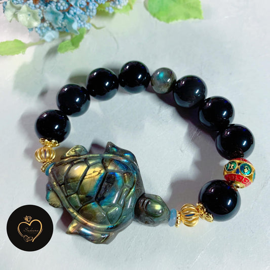 LABRADORITE ( hand carvings turtle 🐢 )
x Rainbow Obsidian Bracelet