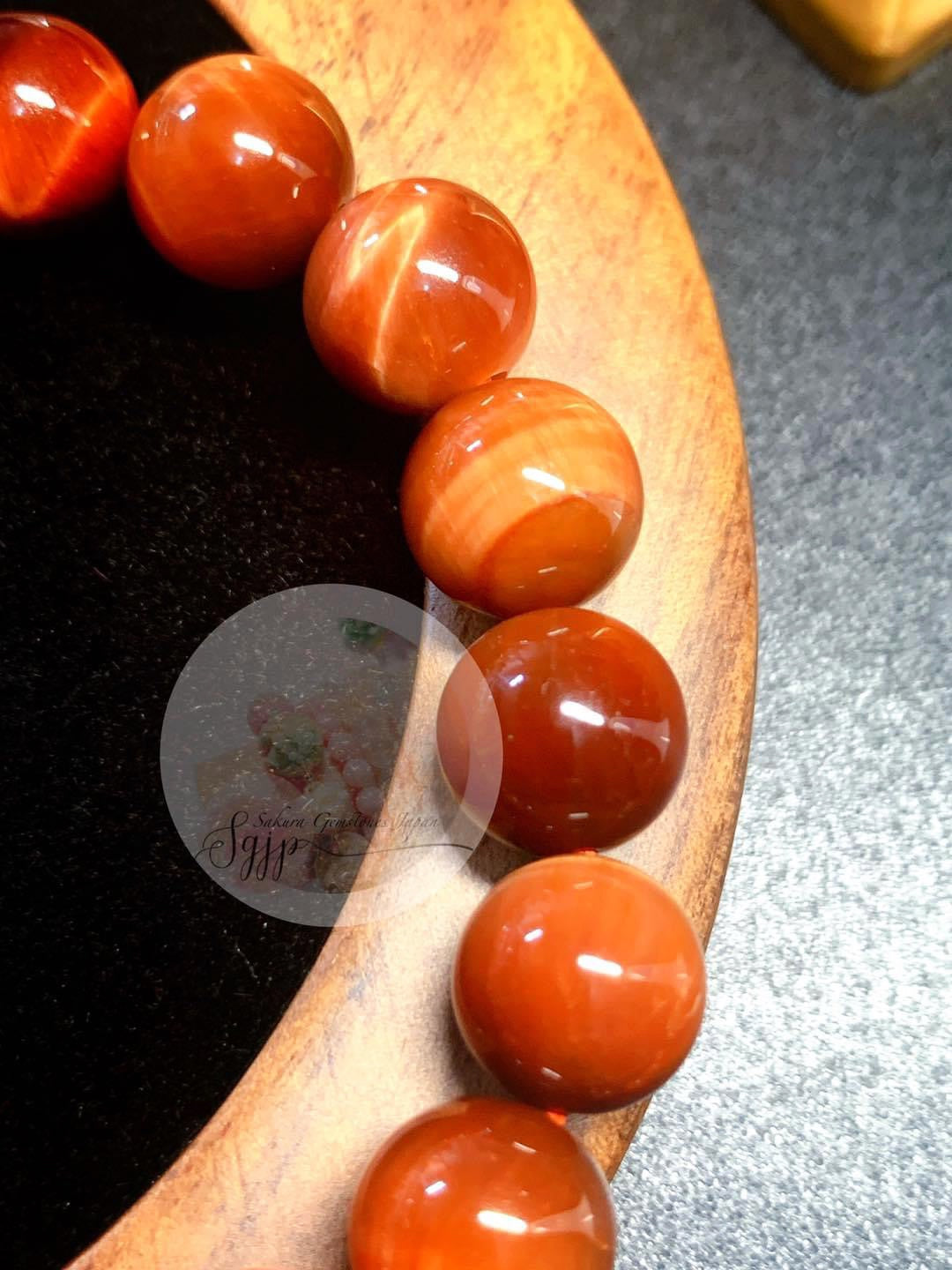 Natural Color Natural RED TIGER EYE Bracelet ( no enhancement )