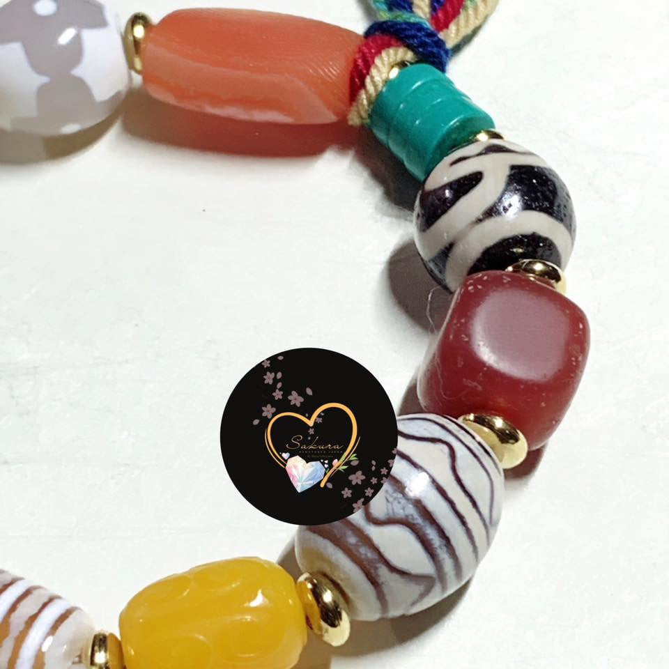 UNIQUE TIBETAN Dzi Collection Natural Agate TENJU ( 天珠 )