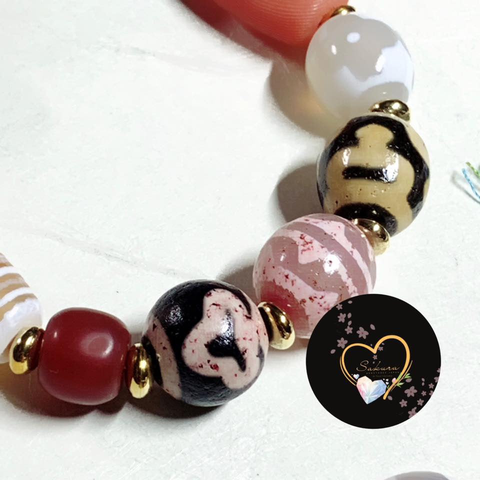 UNIQUE TIBETAN Dzi Collection Natural Agate TENJU ( 天珠 )