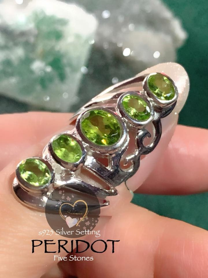Natural Statement PERIDOT Ring ( Birthstone August ~ Leo ♌️ & Virgo ♍️ )