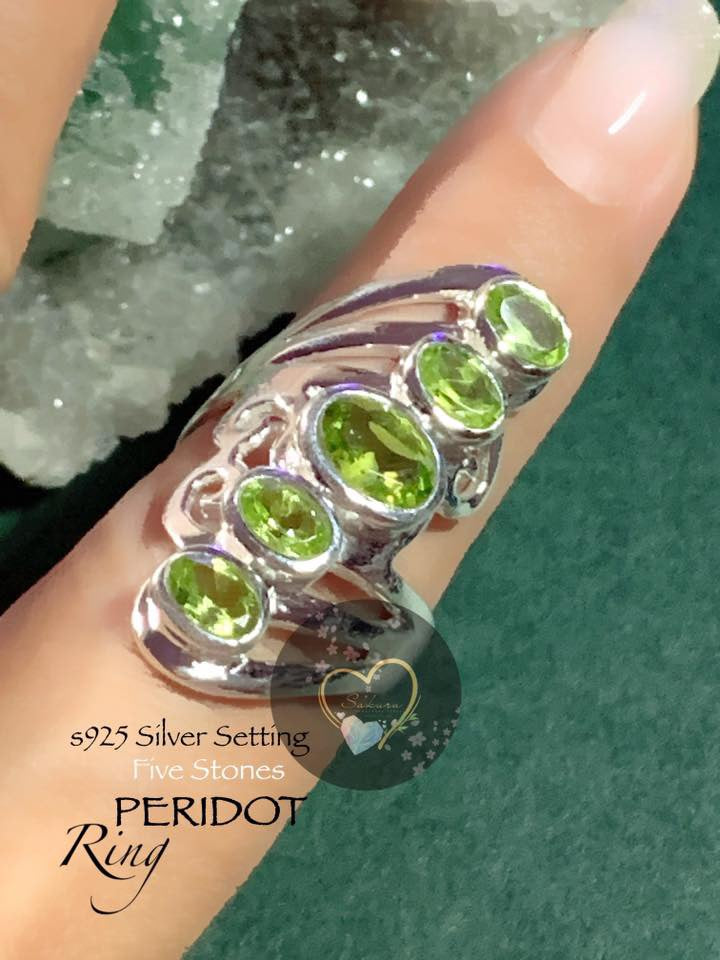 Natural Statement PERIDOT Ring ( Birthstone August ~ Leo ♌️ & Virgo ♍️ )