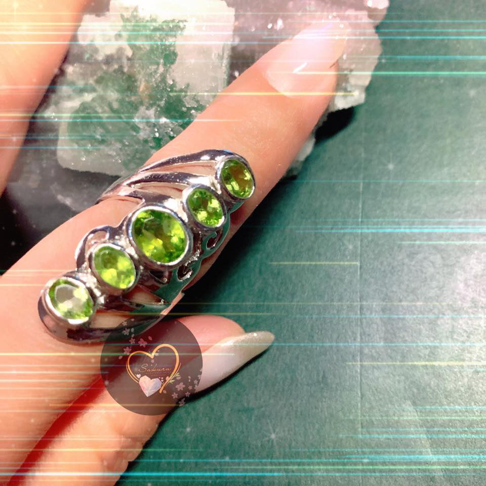 Natural Statement PERIDOT Ring ( Birthstone August ~ Leo ♌️ & Virgo ♍️ )