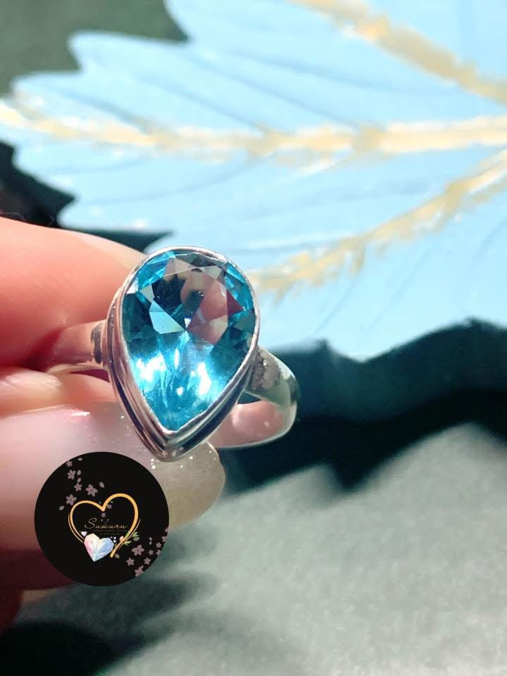 s925 Silver Natural BLUE TOPAZ Teardrop Shaped Ring