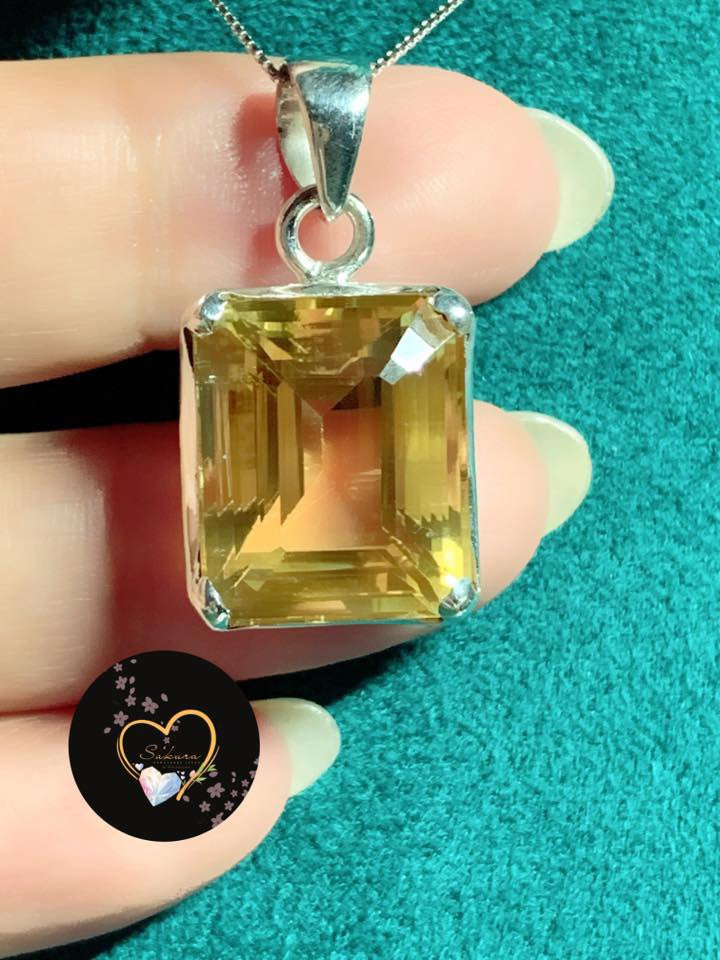 Natural Citrine Emerald-cut Pendant s925 Silver