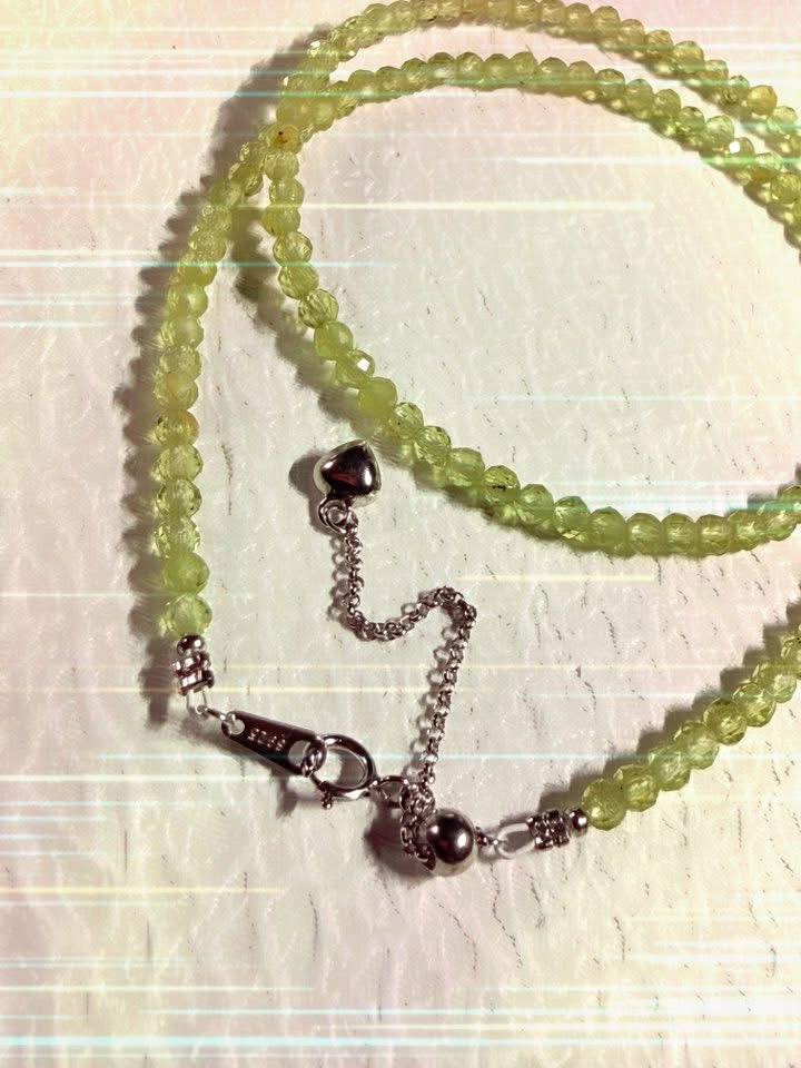 s925 Sterling Silver Peridot earrings and necklace set