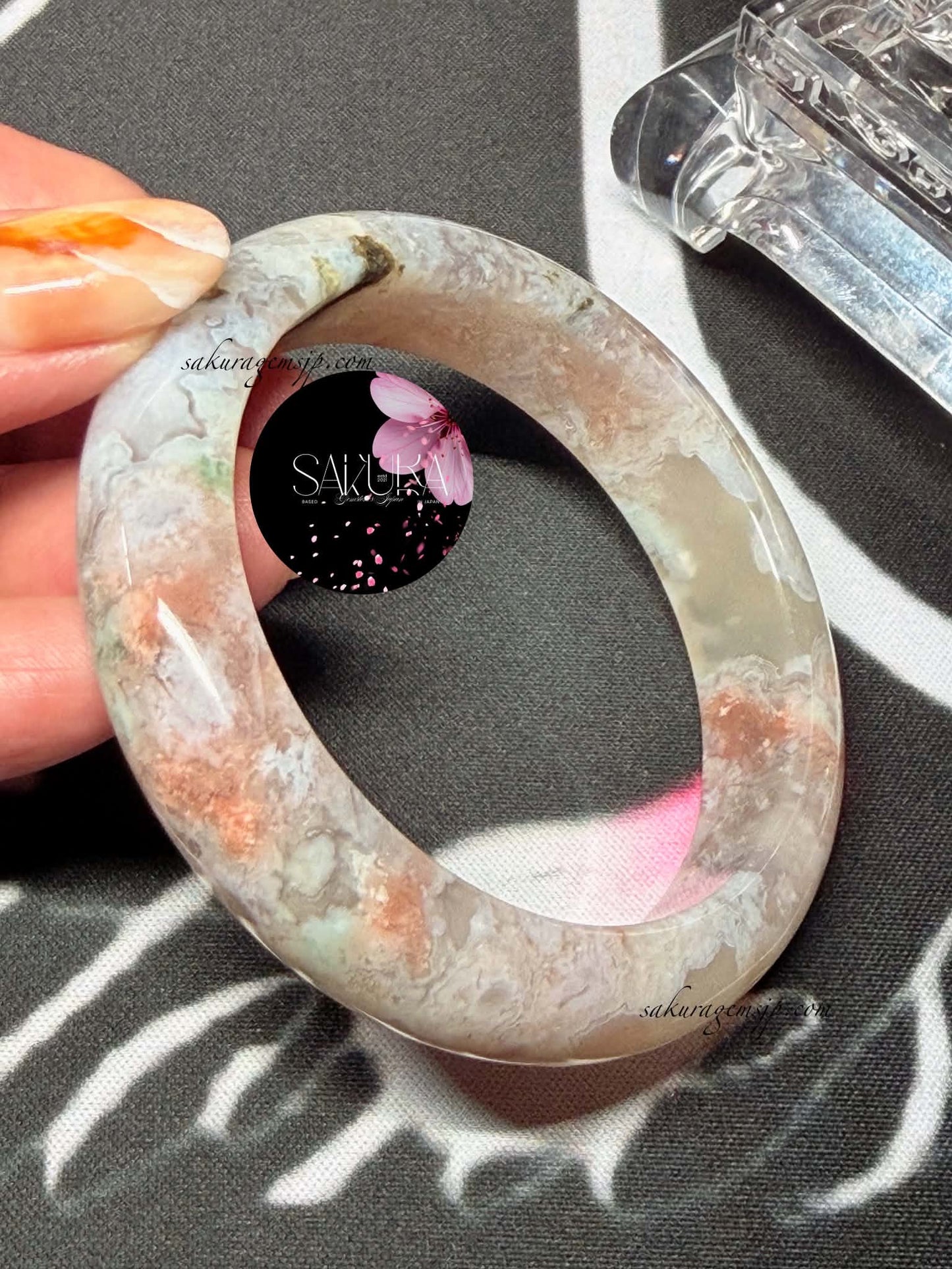 Natural Sakura Flower Agate Bangle 🌸🍃 (Cherry🍒Blossom Agate)