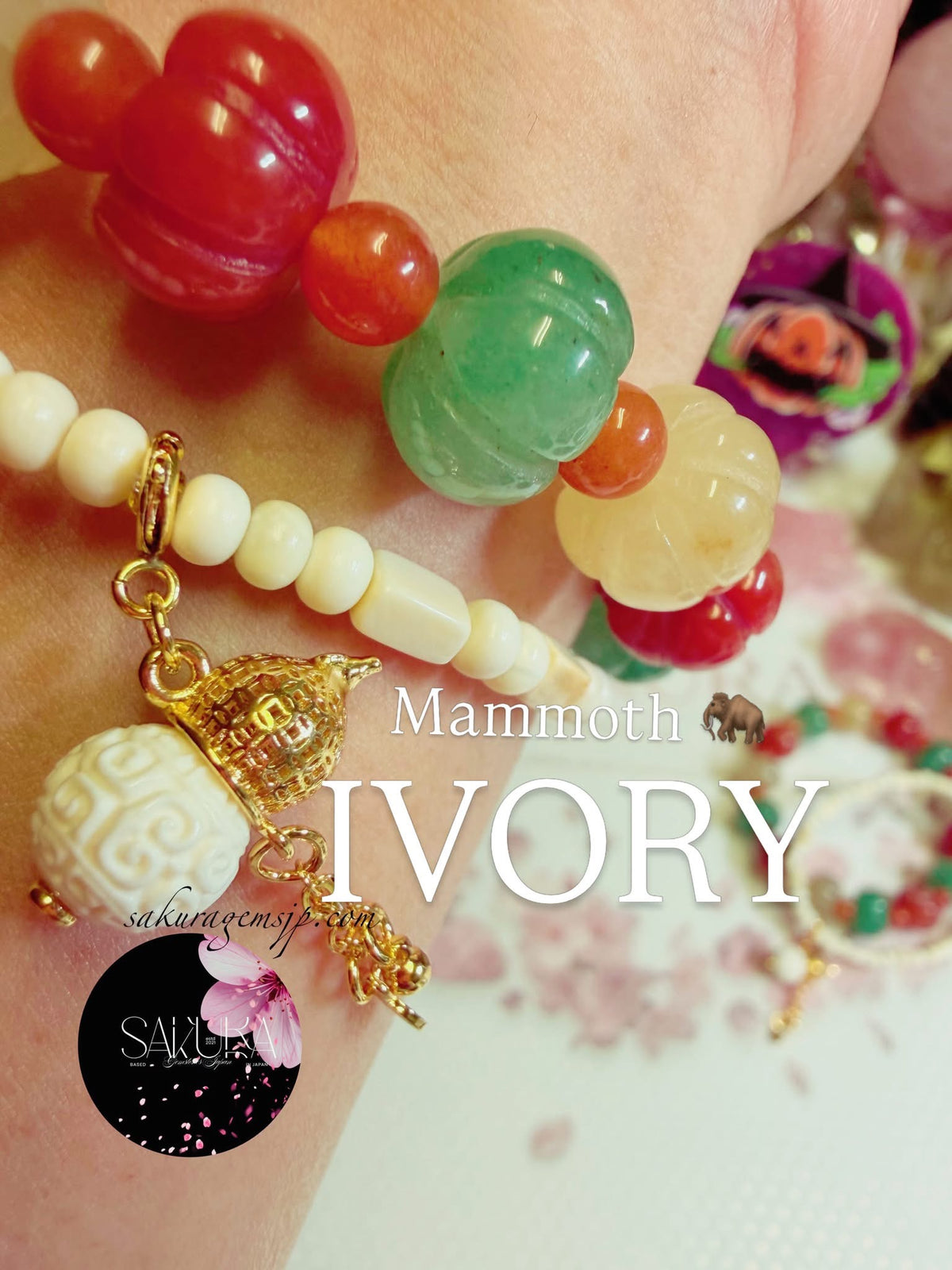 Sakura Gemstones Mammoth Ivory Bracelet ( the snowflake )